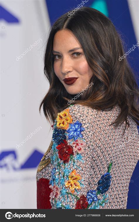 11,897 Olivia Munn Pictures Stock Photos and High。